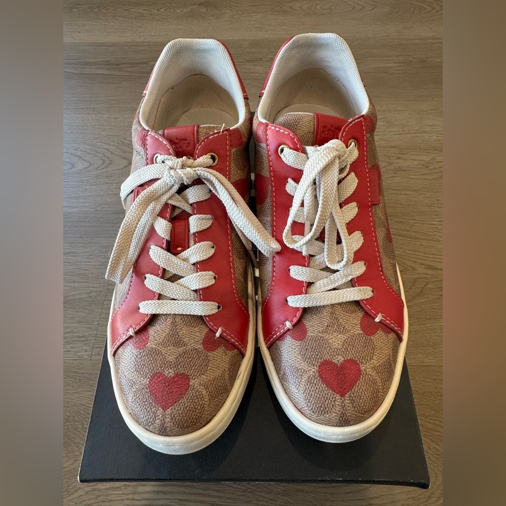 ‼️SOLD‼️Coach Lowline Low Top Sneakers In Signature Canvas With Res Heart Print - Picture 6 of 15